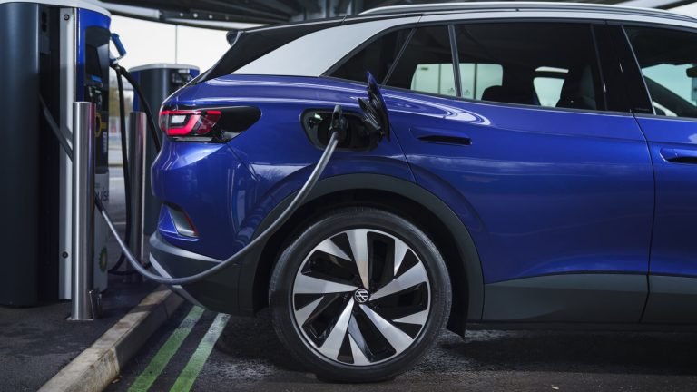 EV Charging Cables: Powering Your Electric Vehicle Efficiently