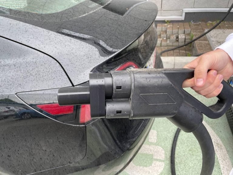 Are All Electric Car Chargers the Same?